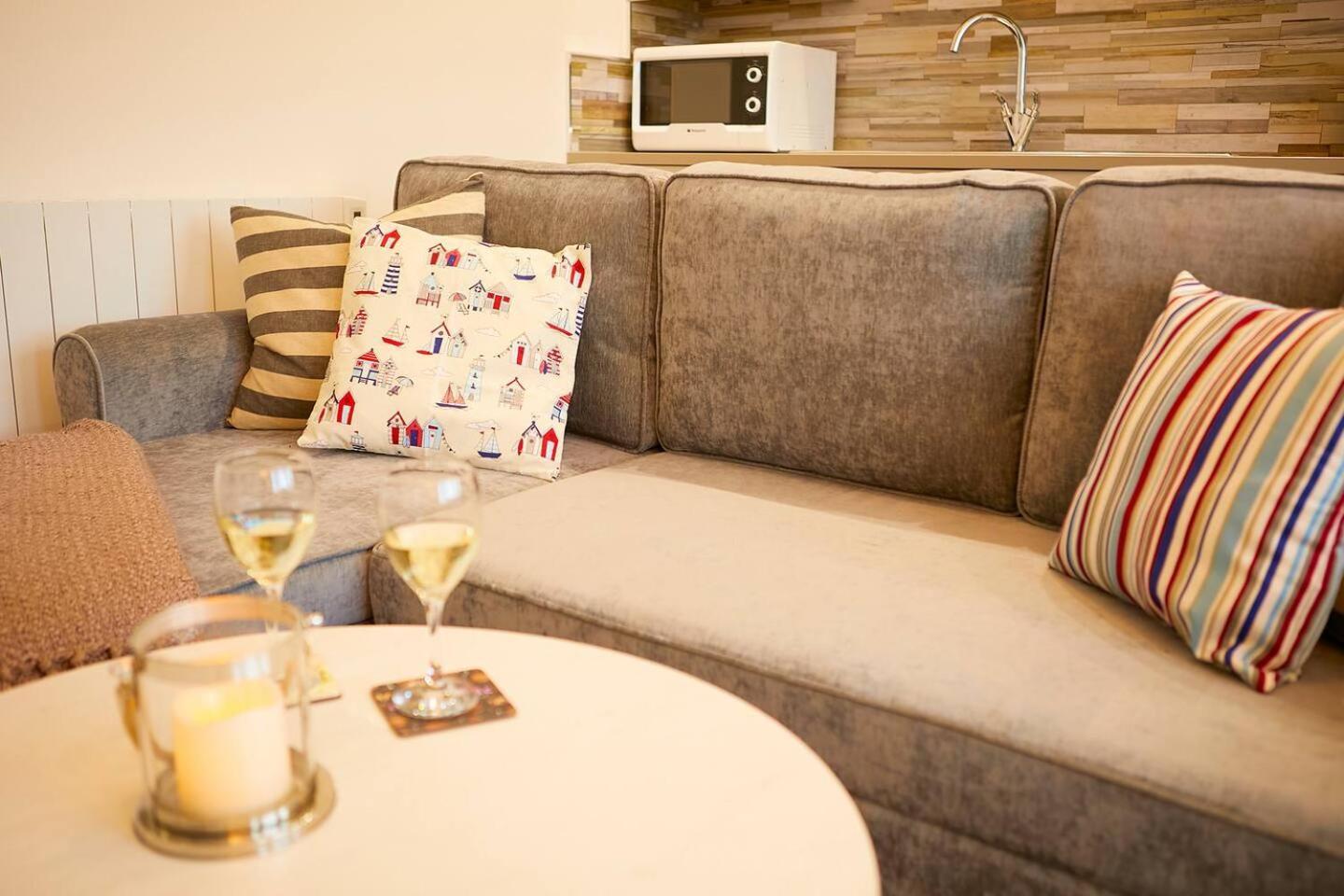 Headland View - Stunning Sea Views! *